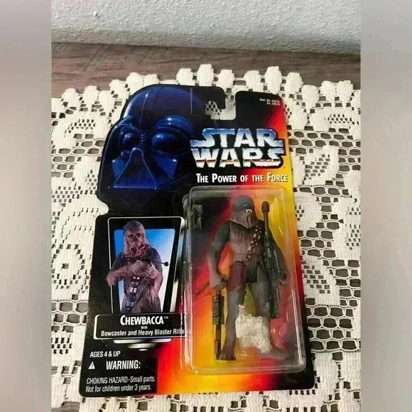 STAR WARS “POWER OF THE FORCE” CHEWBACCA W/ BOWCASTER & HEAVY BLASTER RIFLE 1995 - Picture 3 of 3